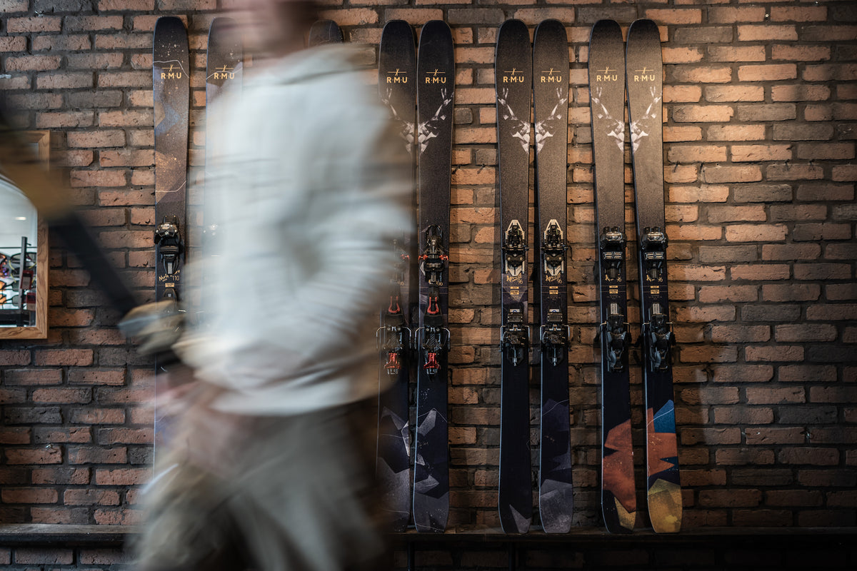 RMU Breckenridge High Quality Handmade Skis, Packs, Bar and Food